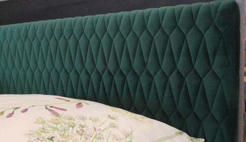 Кровать SIGNAL AZURRO Velvet Bluvel 78 зеленый/дуб 160/200