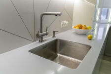 Кухонная мойка из нержавейки Omoikiri Tadzava 44-U/I-IN Quadro нержавеющая сталь