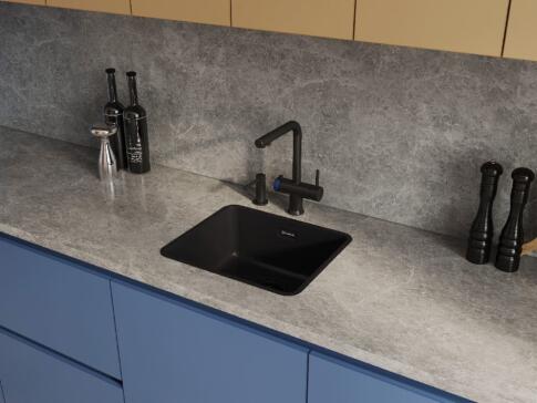 Дозатор OMOIKIRI OM-09-GB SENSOR графит