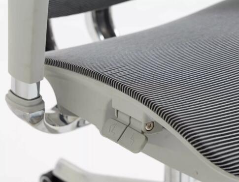 Кресло компьютерное SIGNAL WINNER LUX серый/хром