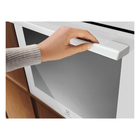 Духовой шкаф ELECTROLUX LOE8F38V