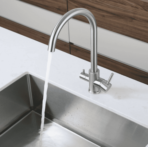 Смеситель для кухни GRANFEST QUARZ Z-5420 нержавейка