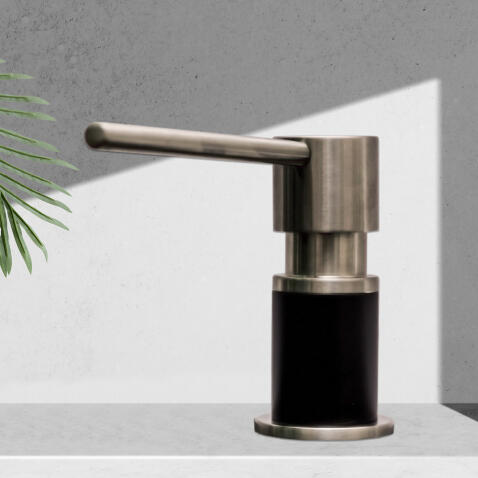 Дозатор для жидкого мыла BLANTEK ZK-01-BS нержавеющая сталь/черный матовый