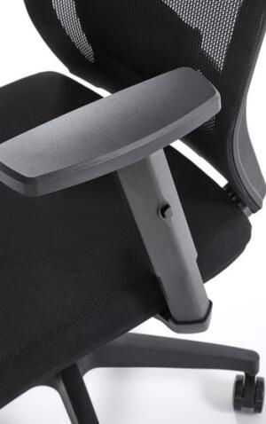 Кресло компьютерное HALMAR PAREDES черный