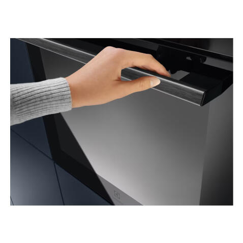 Духовой шкаф ELECTROLUX с паром EOD6P77WZ