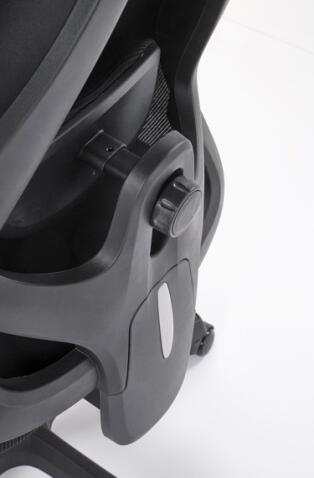 Кресло компьютерное HALMAR RAMOS черный