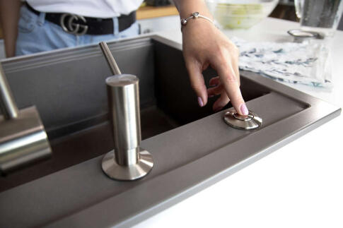 Пневмокнопка для измельчителя отходов Omoikiri SW-01-GM