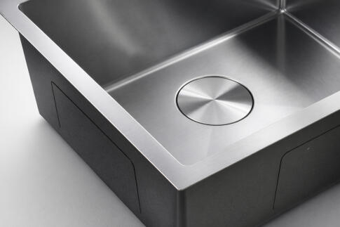 Кухонная мойка из нержавейки BLANTEK LS-5444S Brushed