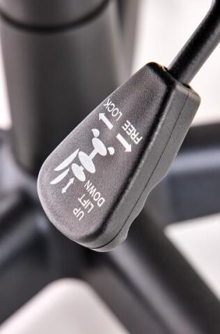 Кресло компьютерное HALMAR BERKEL черный/красный