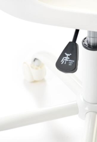 Кресло компьютерное HALMAR FROST белый