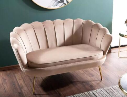Диван SIGNAL CAMELLIA 2 Velvet Bluvel 28 бежевый/золотой