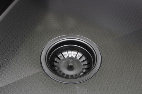 Кухонная мойка из нержавейки BLANTEK LS-5848HN Honeycomb Nano black (+ 500B40B)