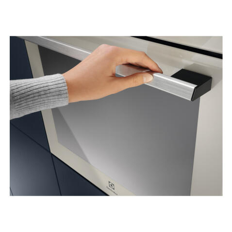 Духовой шкаф ELECTROLUX LOE7C31S