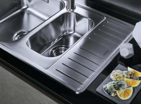 Кухонная мойка из нержавейки Omoikiri Sagami 79-2-IN нержавеющая сталь