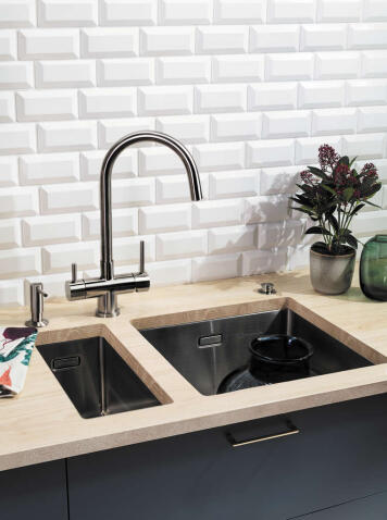 Смеситель для кухни Omoikiri Akita BN нержавеющая сталь