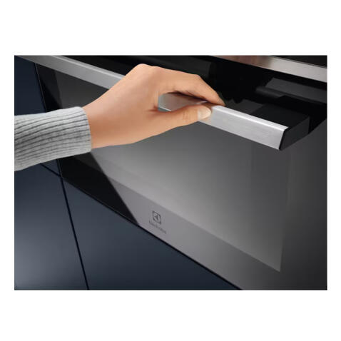 Духовой шкаф ELECTROLUX компактный с СВЧ EVL6E46X