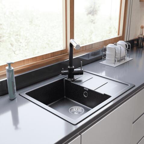 Кухонная мойка GRANFEST QUADRO Q-650L черный
