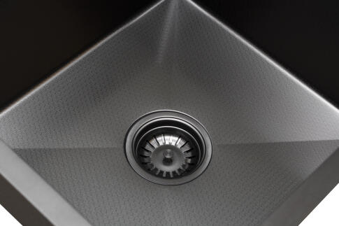 Кухонная мойка из нержавейки BLANTEK LS-5050HN Honeycomb Nano black (+ 500B40B)
