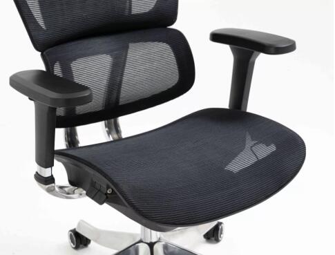 Кресло компьютерное SIGNAL WINNER LUX черный/хром