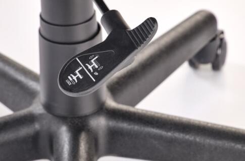 Кресло компьютерное HALMAR BJORN черный/серый