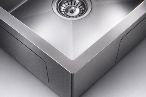 Кухонная мойка из нержавейки BLANTEK LS-5848H Honeycomb