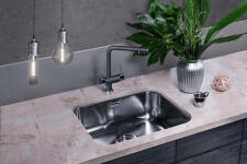 Кухонная мойка из нержавейки Omoikiri Omi 54-U/I-IN нержавеющая сталь