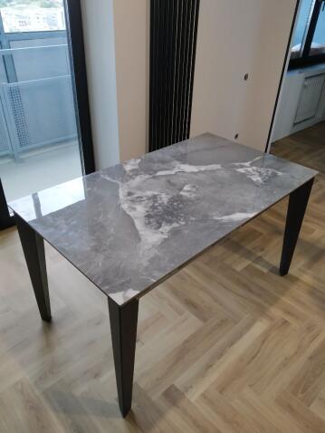 Стол обеденный HALMAR FELIX серый мрамор/черный 141-201/81