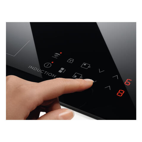 Поверхность индукционная ELECTROLUX LIV63431BK