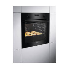 Духовой шкаф AEG с паром BCE558370B