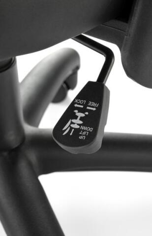 Кресло компьютерное HALMAR STILO черный