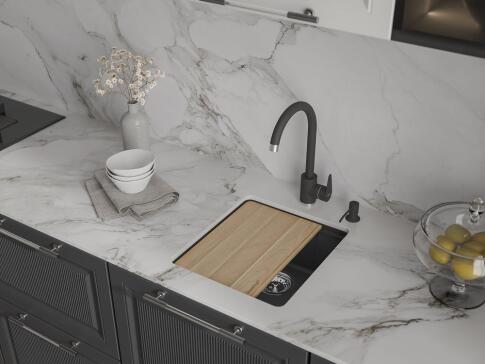 Кухонная мойка GRANFEST URBAN UR-4540 черный