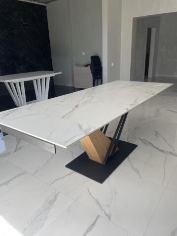 Стол обеденный SIGNAL GENESIS белый/дуб 180-240/90