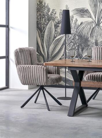 Стол обеденный HALMAR BARON орех/черный 200-350/100