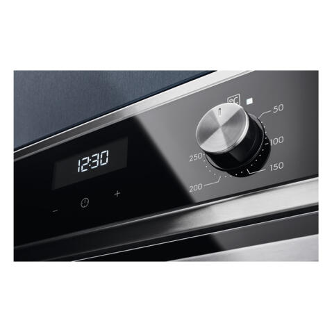 Духовой шкаф ELECTROLUX EOF5C50BX