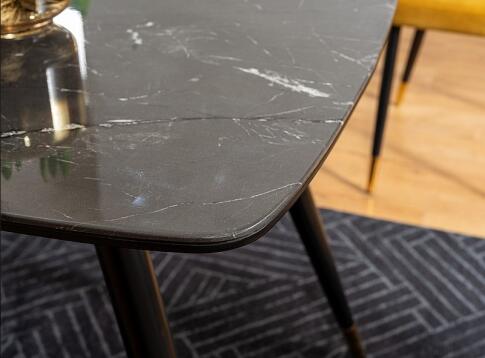 Стол обеденный SIGNAL CYRYL I эффект черного камня/черный/золотой 140/80