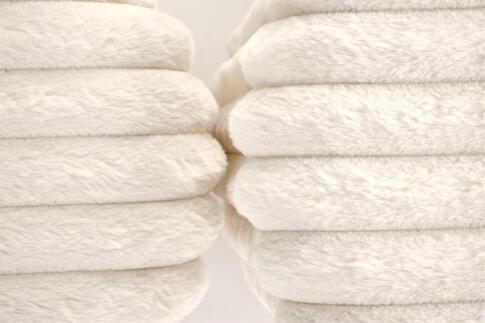 Комплект HALMAR FIDO (2 пуфа) кремовый/золотой