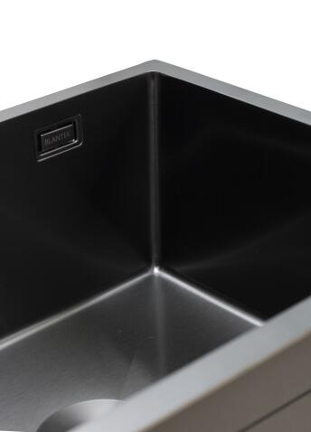 Кухонная мойка из нержавейки BLANTEK LS-5444B Nano black (+500B40B1)