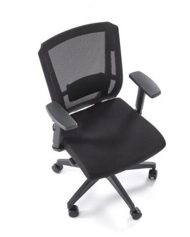 Кресло компьютерное HALMAR PAREDES черный